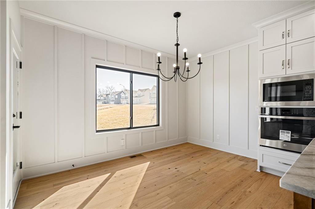 1401 Kintyre Court — photo 18