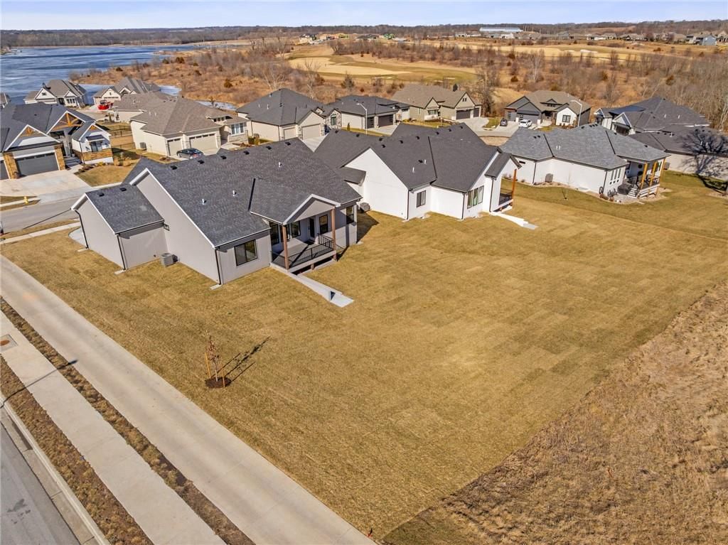 1401 Kintyre Court — photo 47