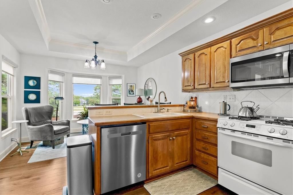 Photo 12 of 27 - 4113 SW Homestead Drive