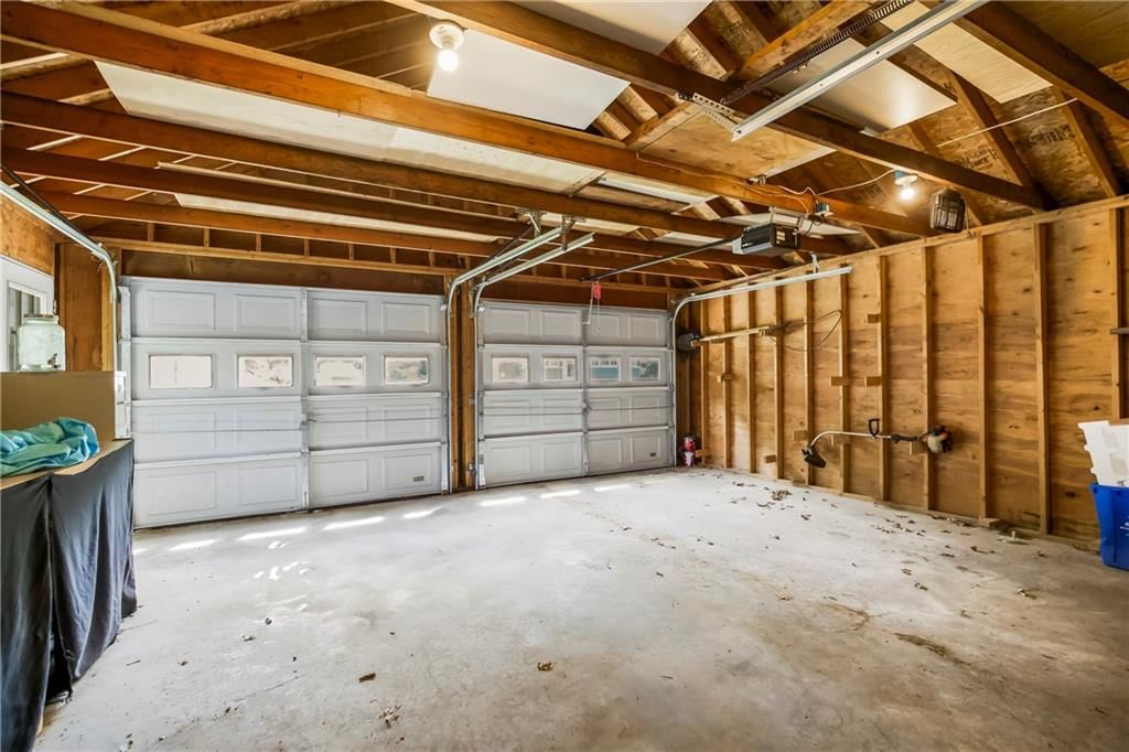 Photo 32 of 42 - 9318 NOLAND Road