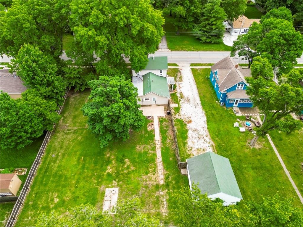 Photo 37 of 42 - 9318 NOLAND Road