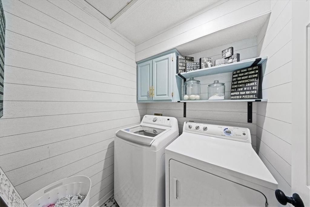 8102 W 153rd Street — photo 31