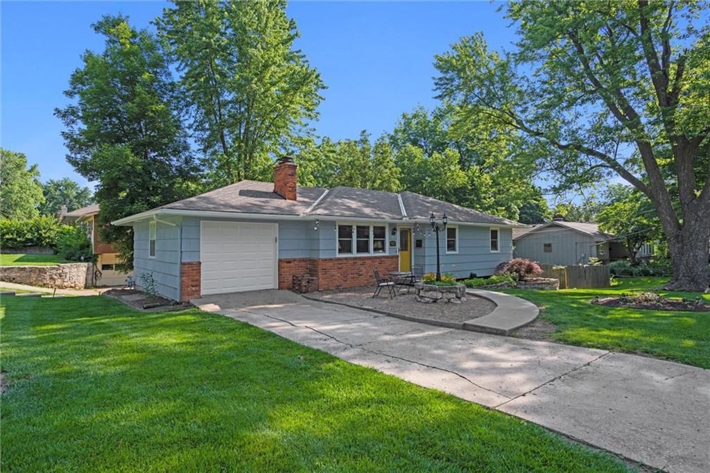 9925 Flora Avenue — photo 30