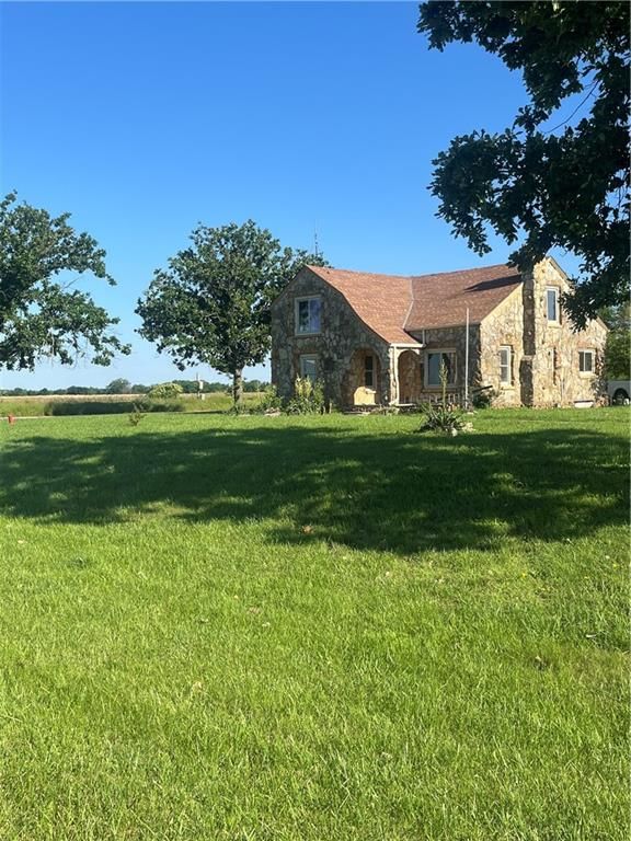 806 US 54 Highway — photo 2