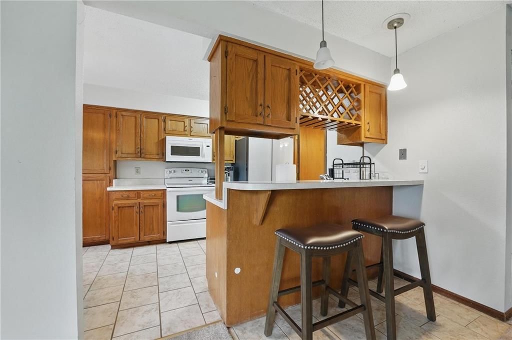 750 SE Claremont Court — photo 8