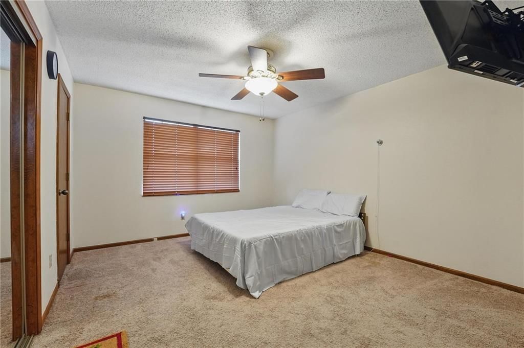 750 SE Claremont Court — photo 22
