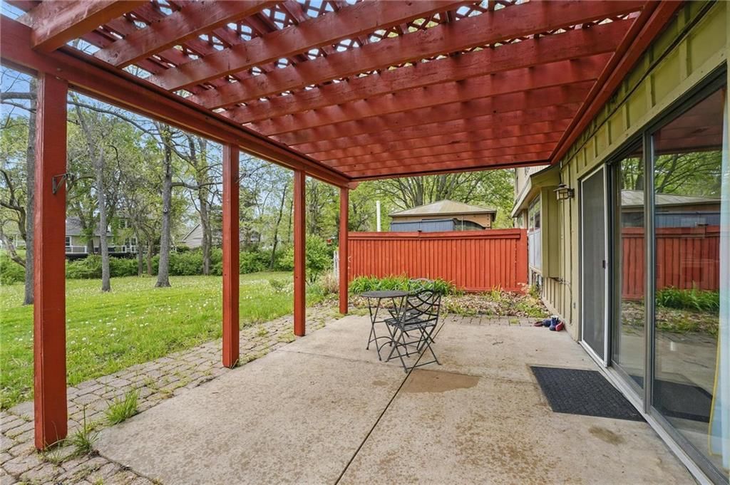 750 SE Claremont Court — photo 25