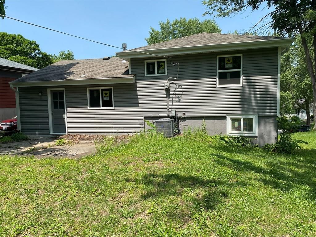8017 NE 50th Street — photo 12
