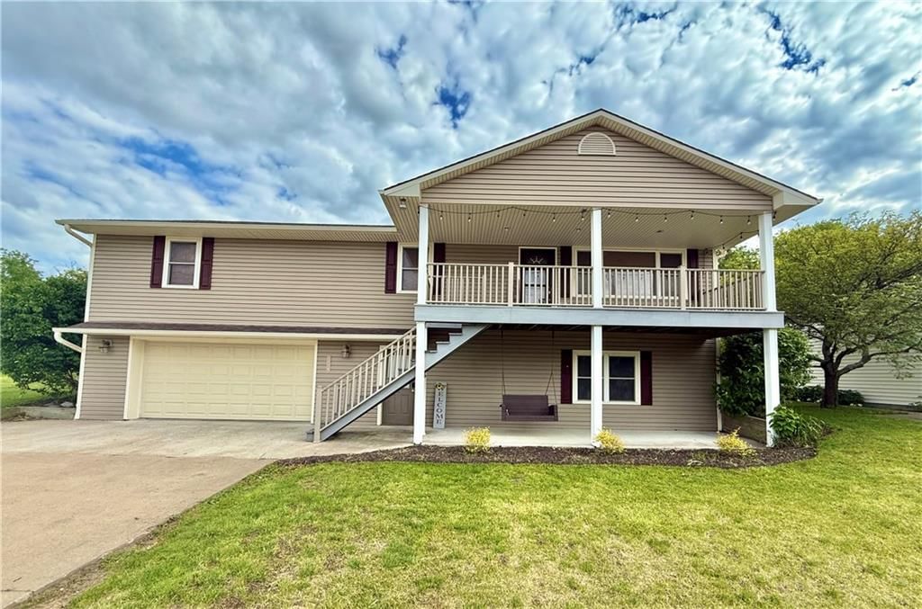 302 W 16TH Street, Maryville, MO