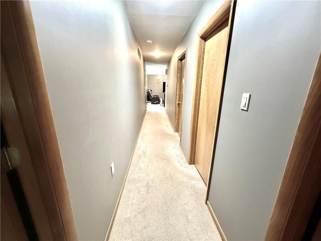 302 W 16TH Street — photo 8