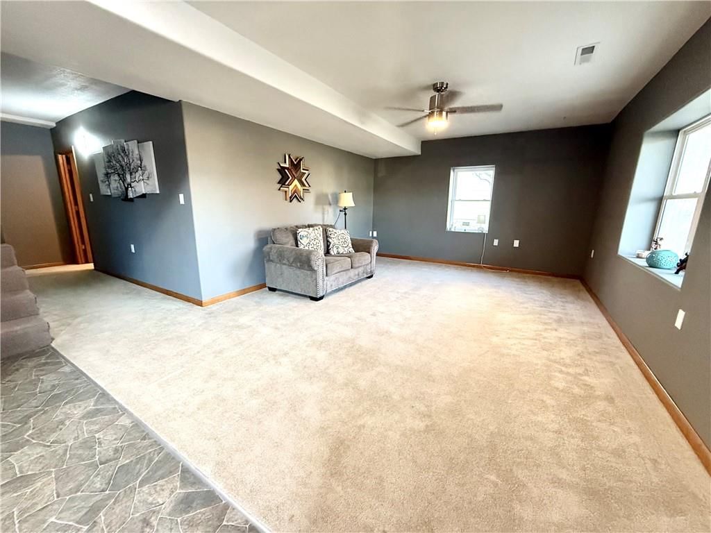 302 W 16TH Street — photo 17