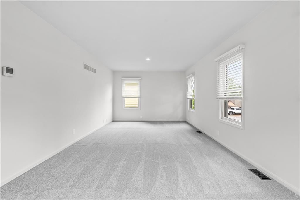 44 G Street — photo 7