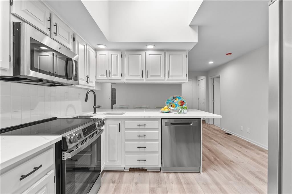 44 G Street — photo 9