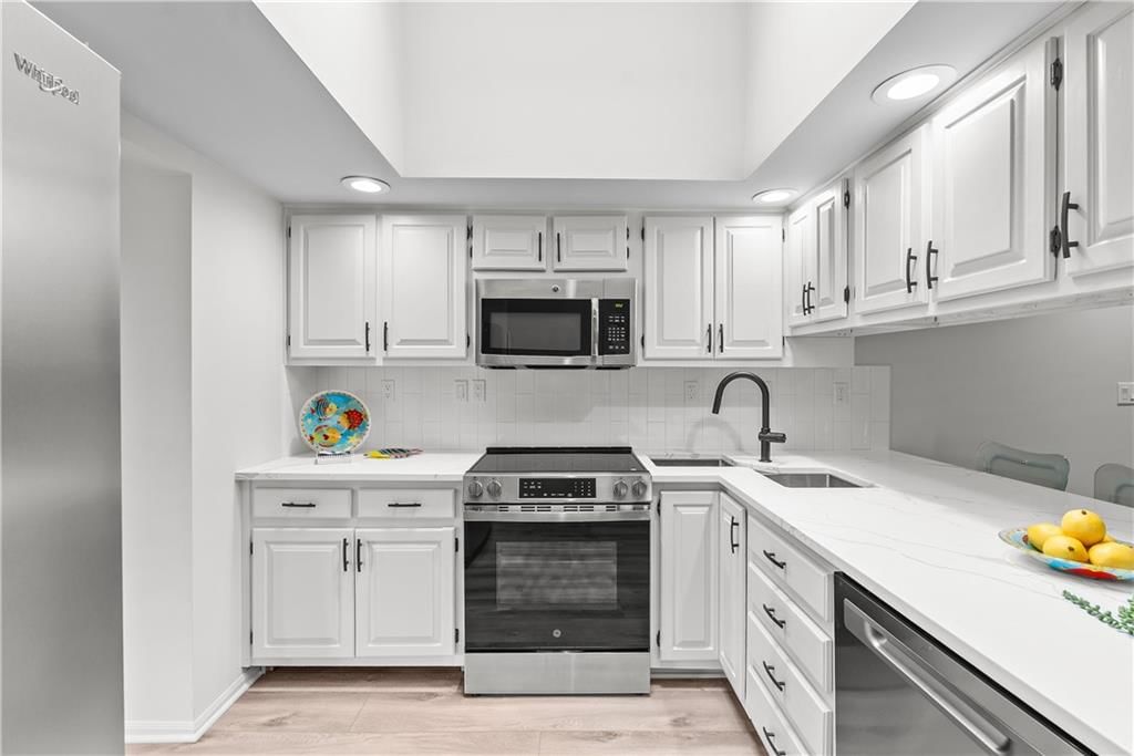 44 G Street — photo 10