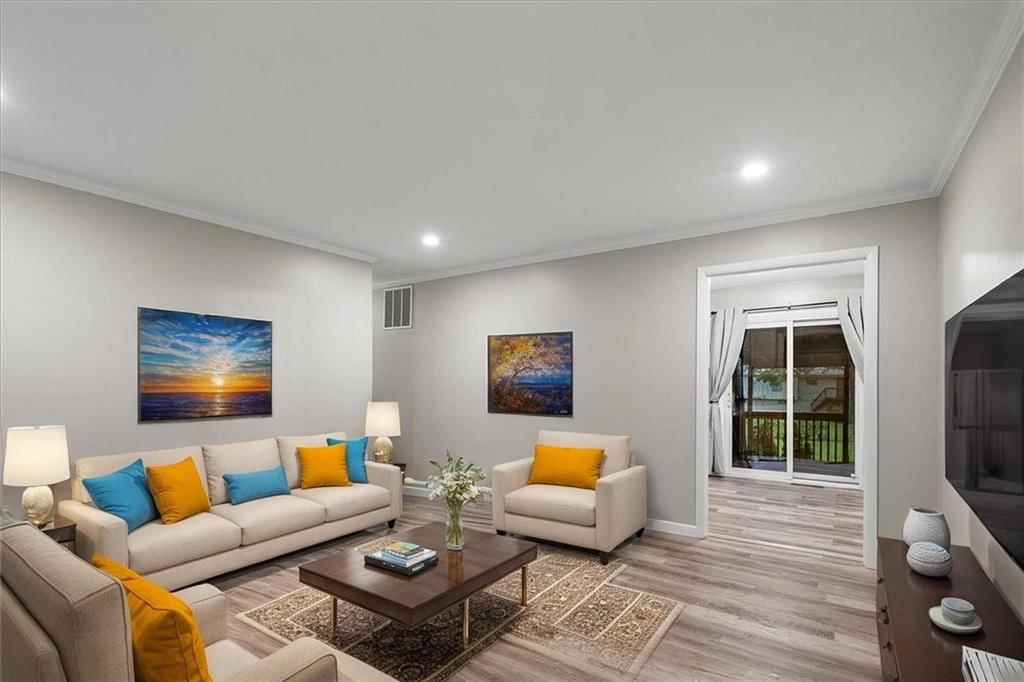 8632 Larsen Street — photo 6