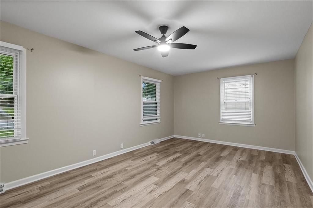 8632 Larsen Street — photo 15