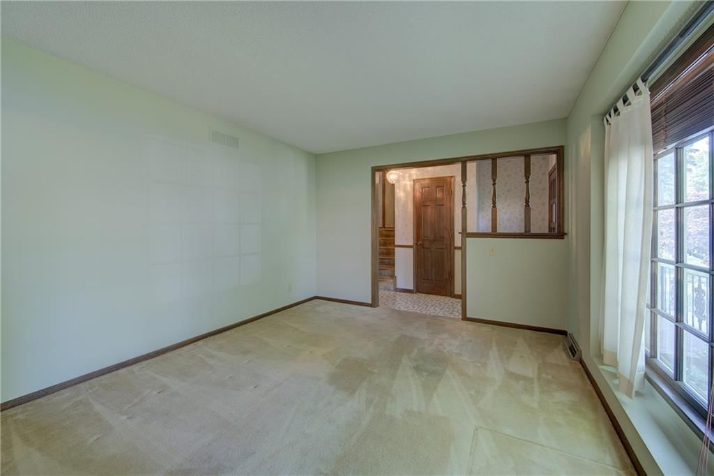 6745 N Garfield Avenue — photo 4