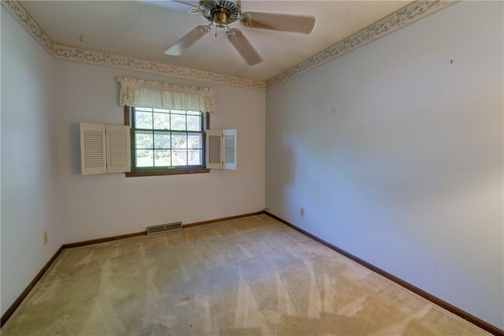 6745 N Garfield Avenue — photo 15