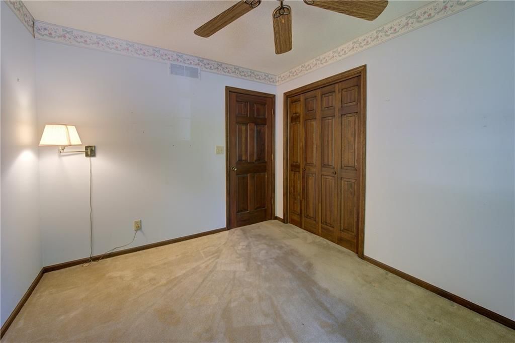 6745 N Garfield Avenue — photo 16
