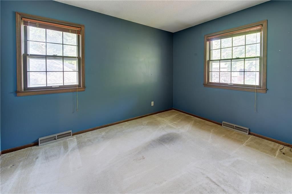 6745 N Garfield Avenue — photo 18