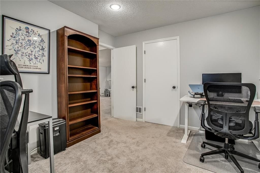 15332 W 82nd Street — photo 23