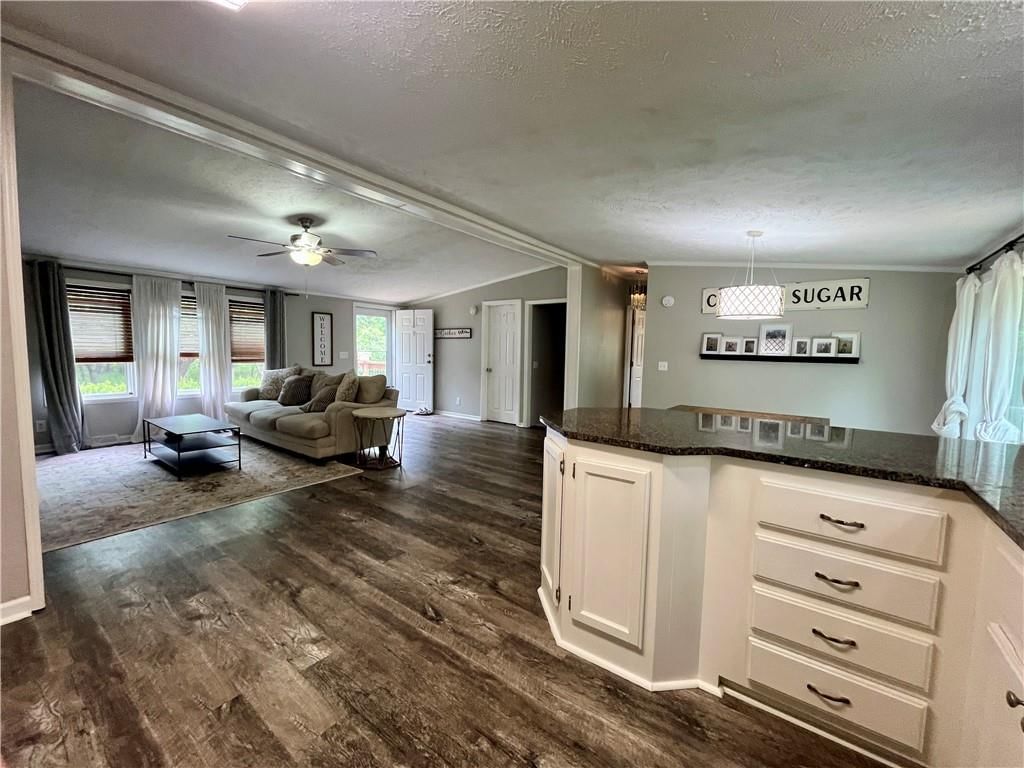 29337 Oxford Road — photo 6