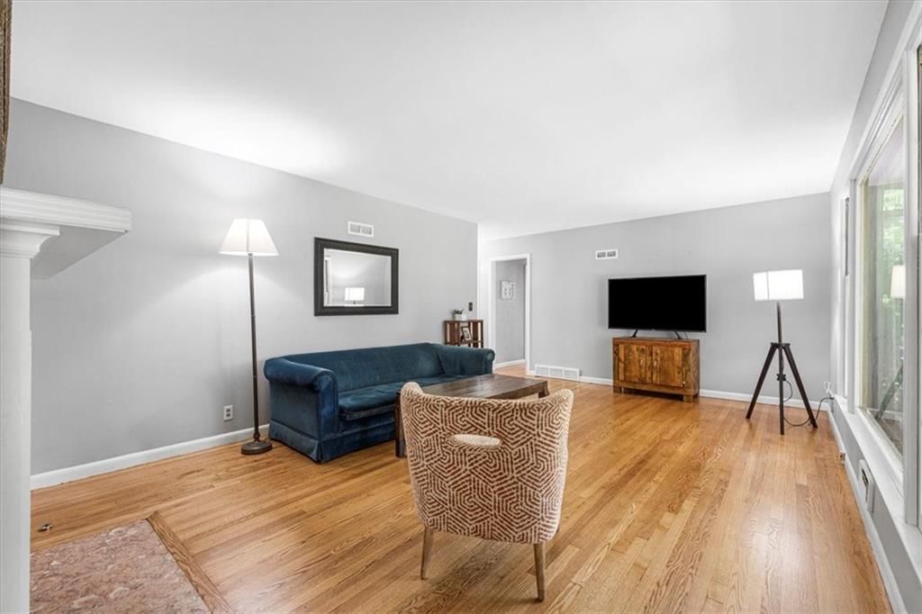 1209 W 79th Street — photo 6