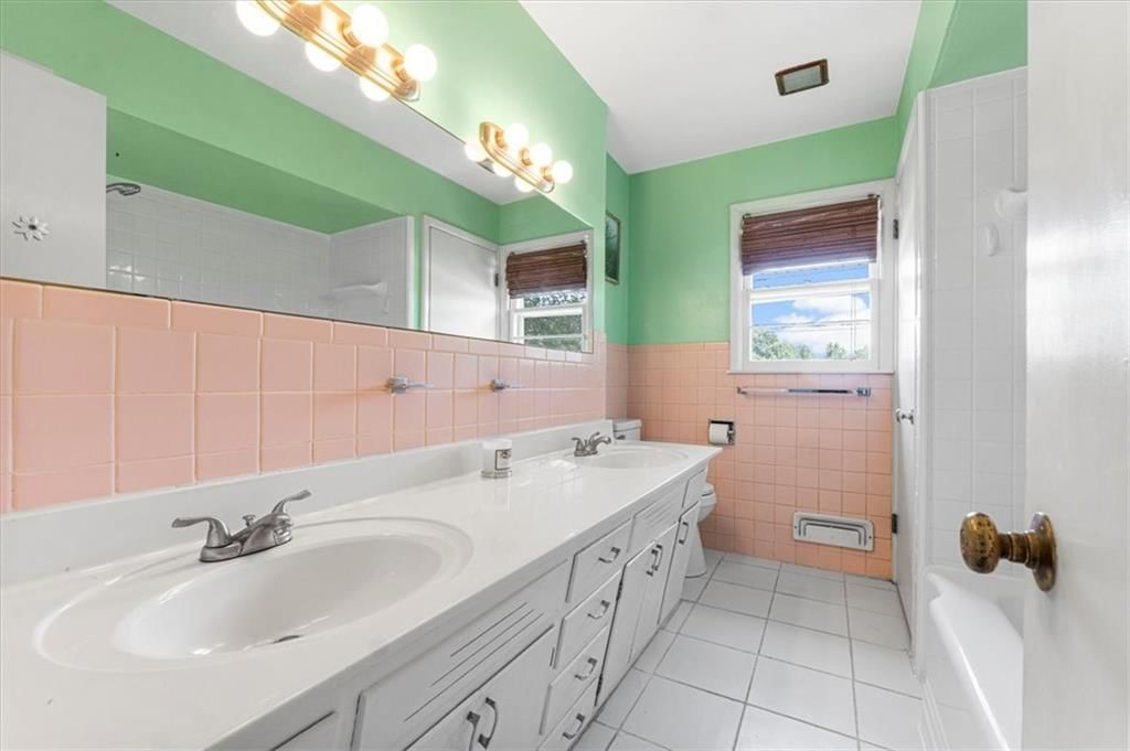 1209 W 79th Street — photo 15