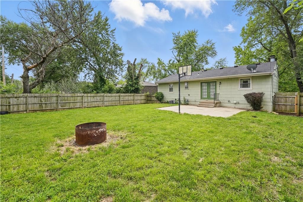 52 Florentina Street — photo 27