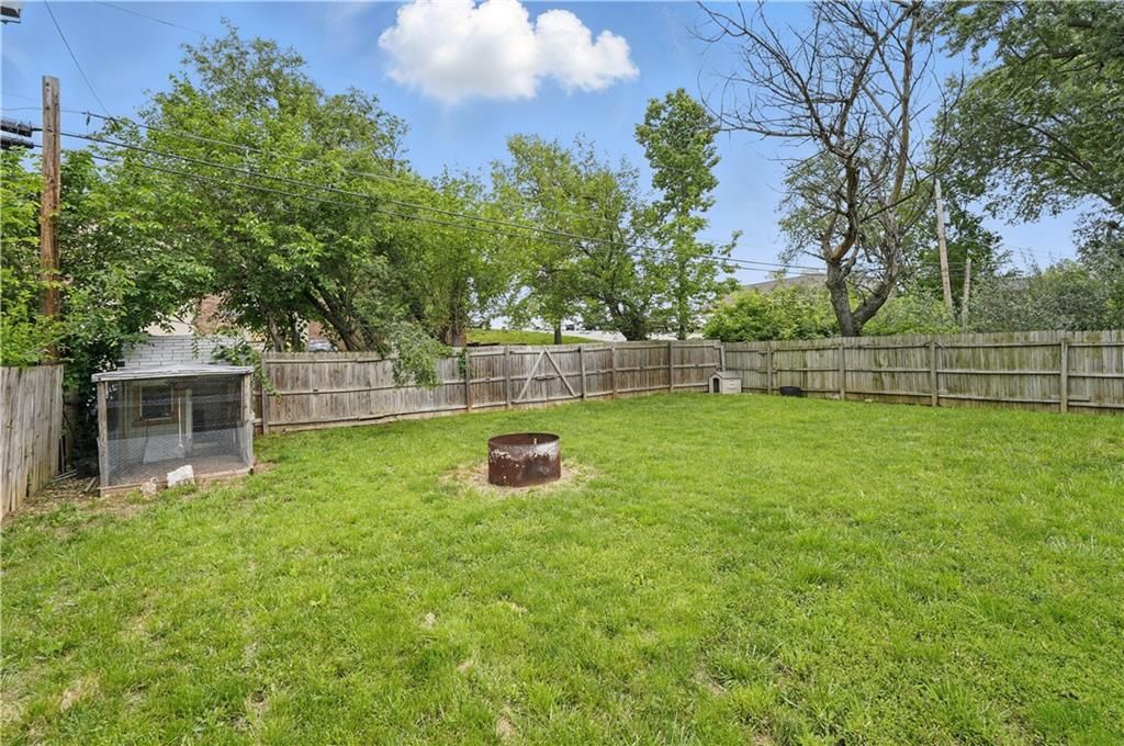 52 Florentina Street — photo 28