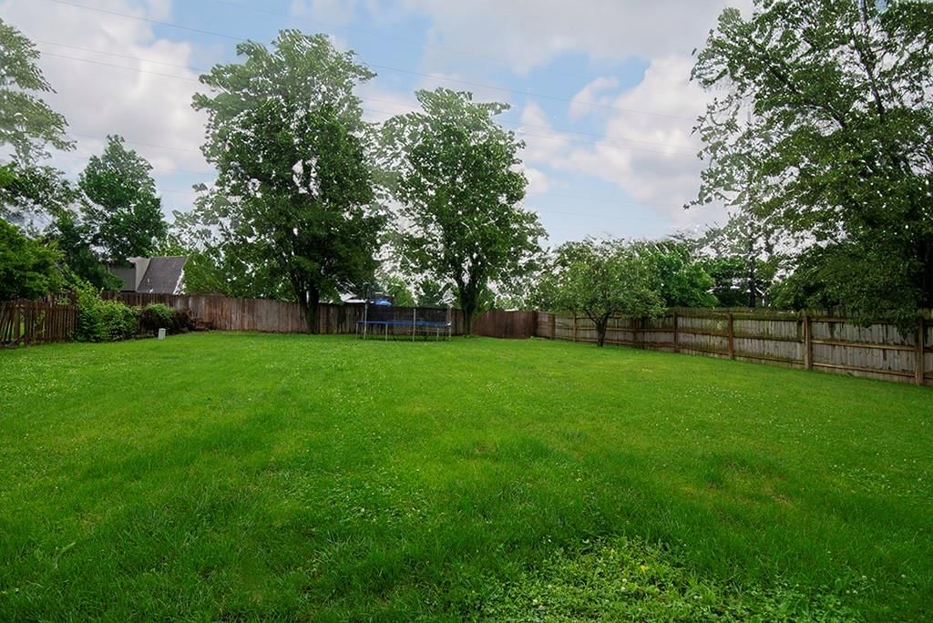 4737 Lone Elm Street — photo 29