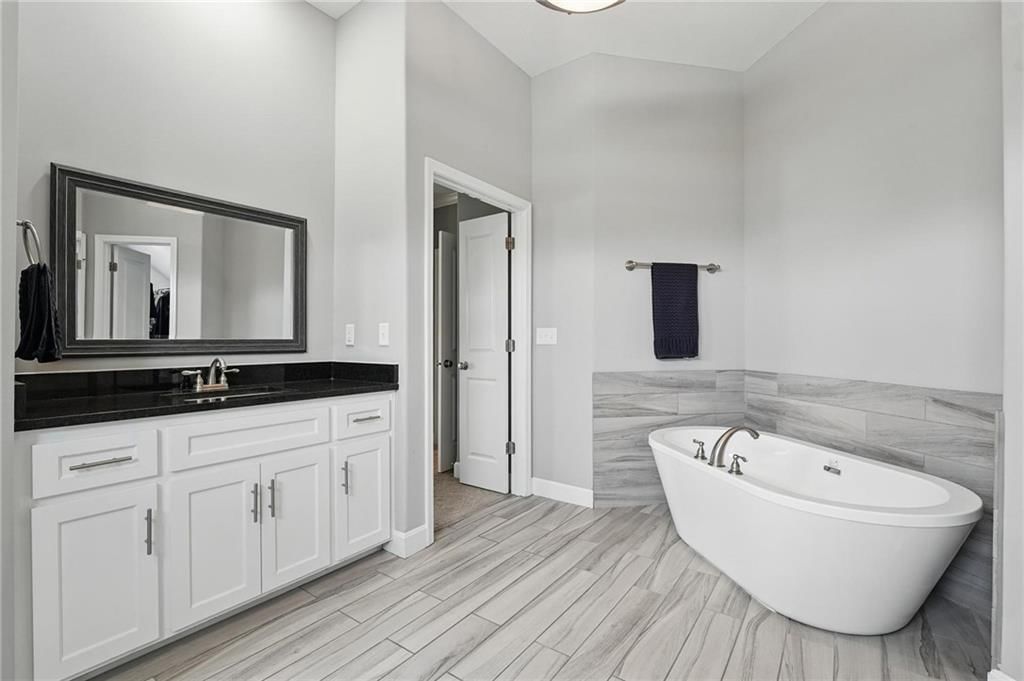 14445 Thousand Oaks Place — photo 28