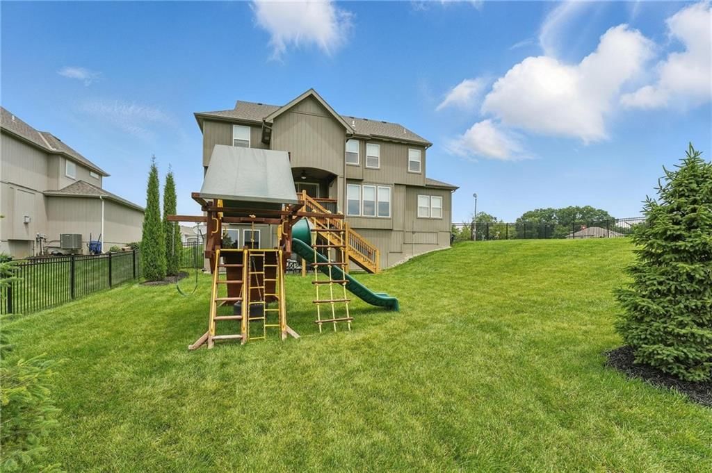 14445 Thousand Oaks Place — photo 48