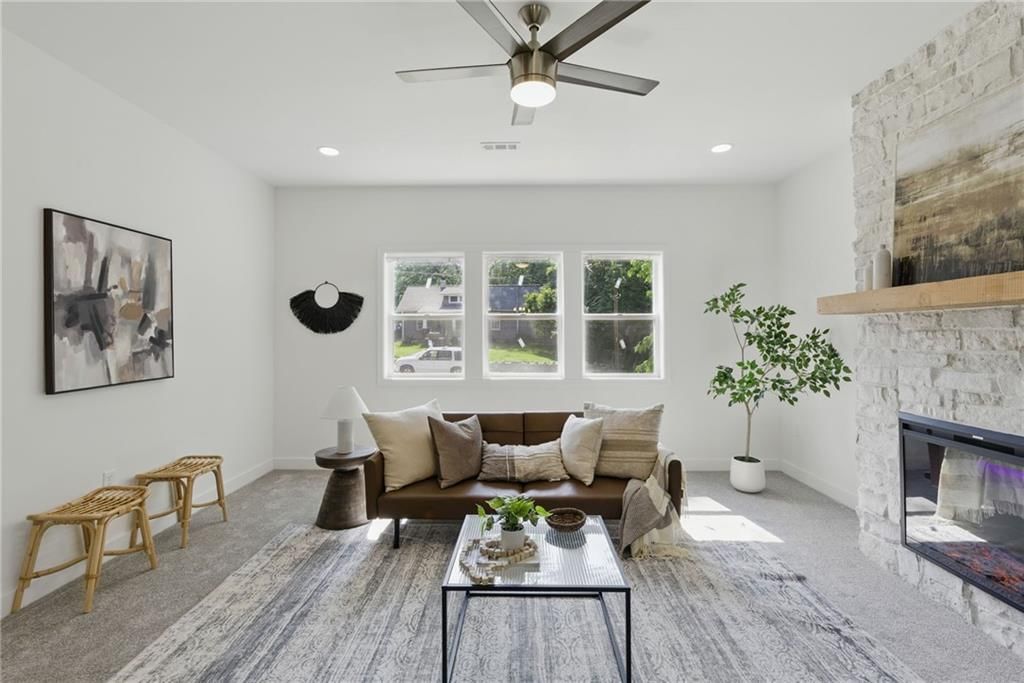 Photo 14 of 37 - 2923 N 52nd Street