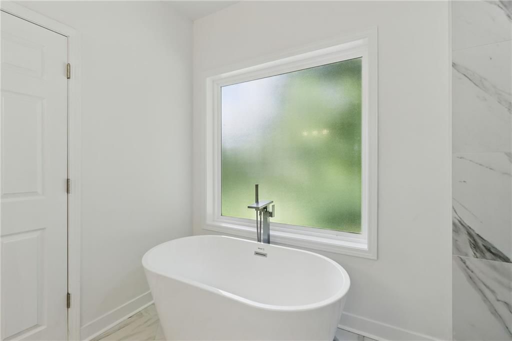 Photo 31 of 37 - 2923 N 52nd Street