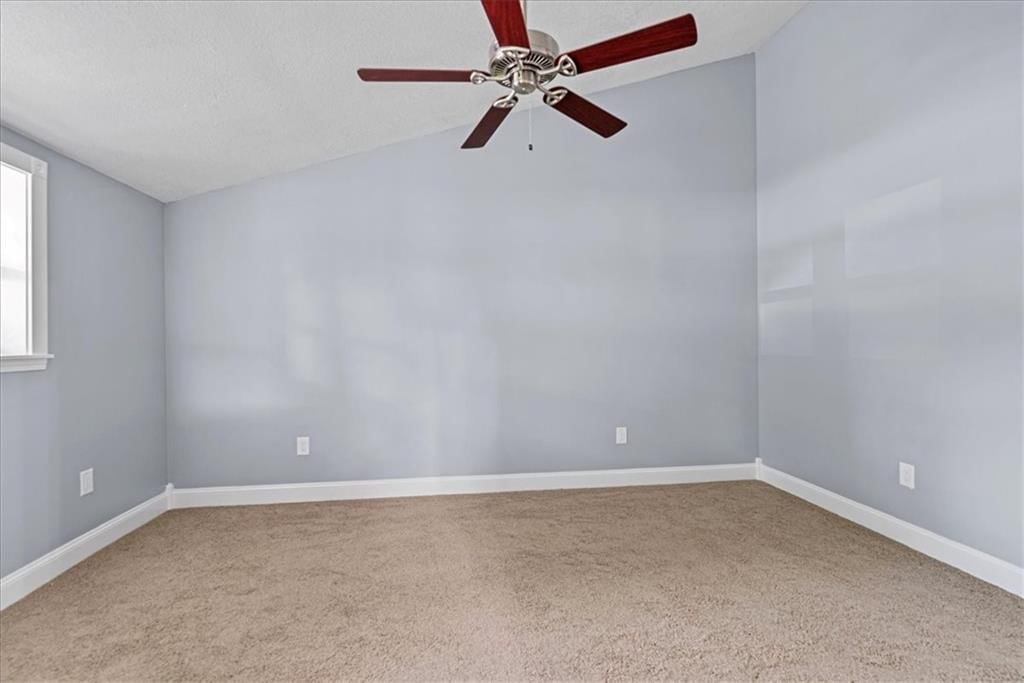 109 N Hawthorne Avenue — photo 16