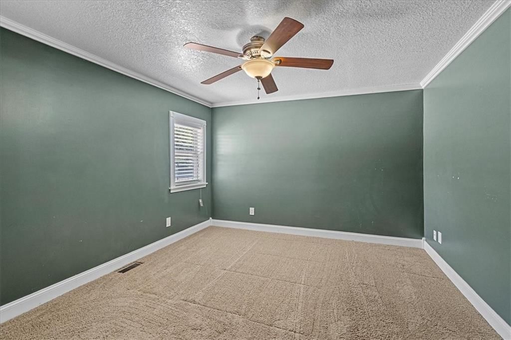 109 N Hawthorne Avenue — photo 18