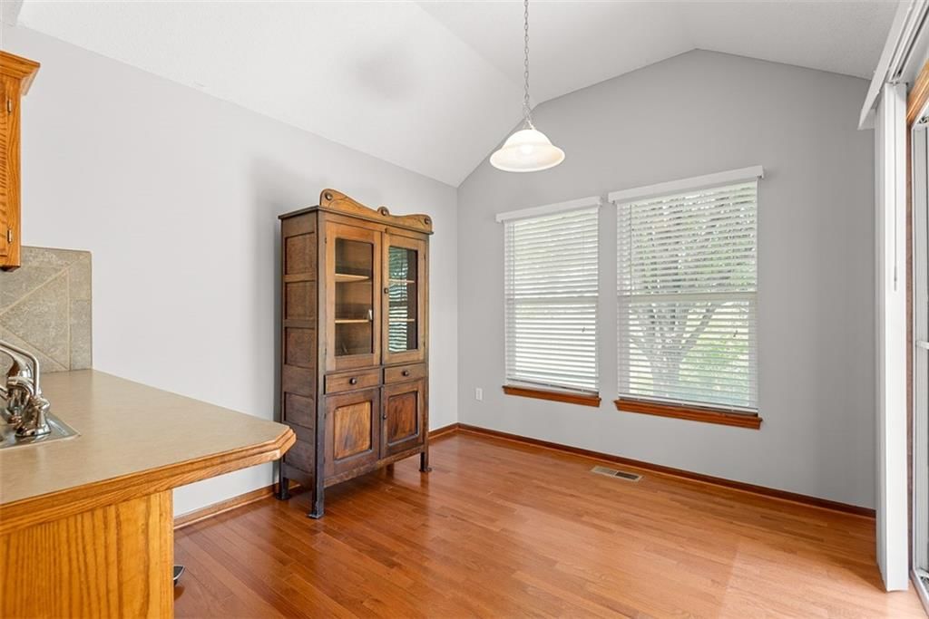 613 W 3rd Terrace — photo 8