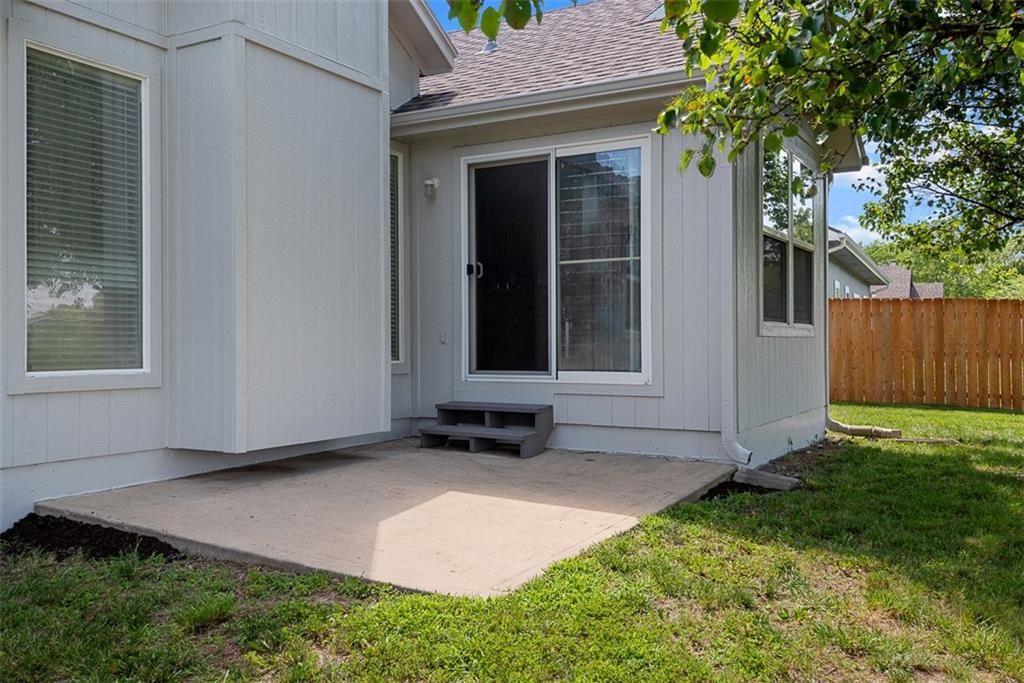 613 W 3rd Terrace — photo 22