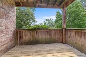 Photo 6 of 17 - 1714 E 97th Street