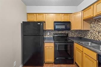 Photo 13 of 17 - 1714 E 97th Street