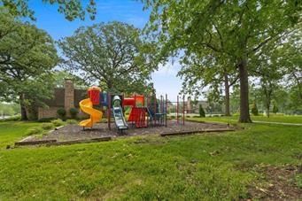Photo 15 of 17 - 1714 E 97th Street