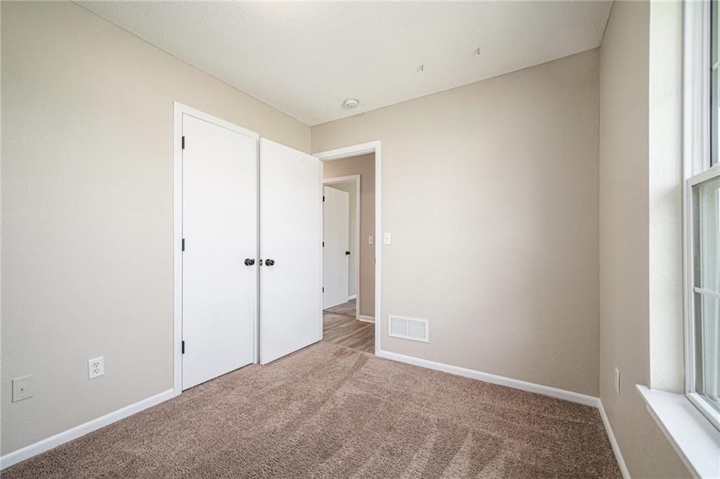 214 NW Parker Drive — photo 13