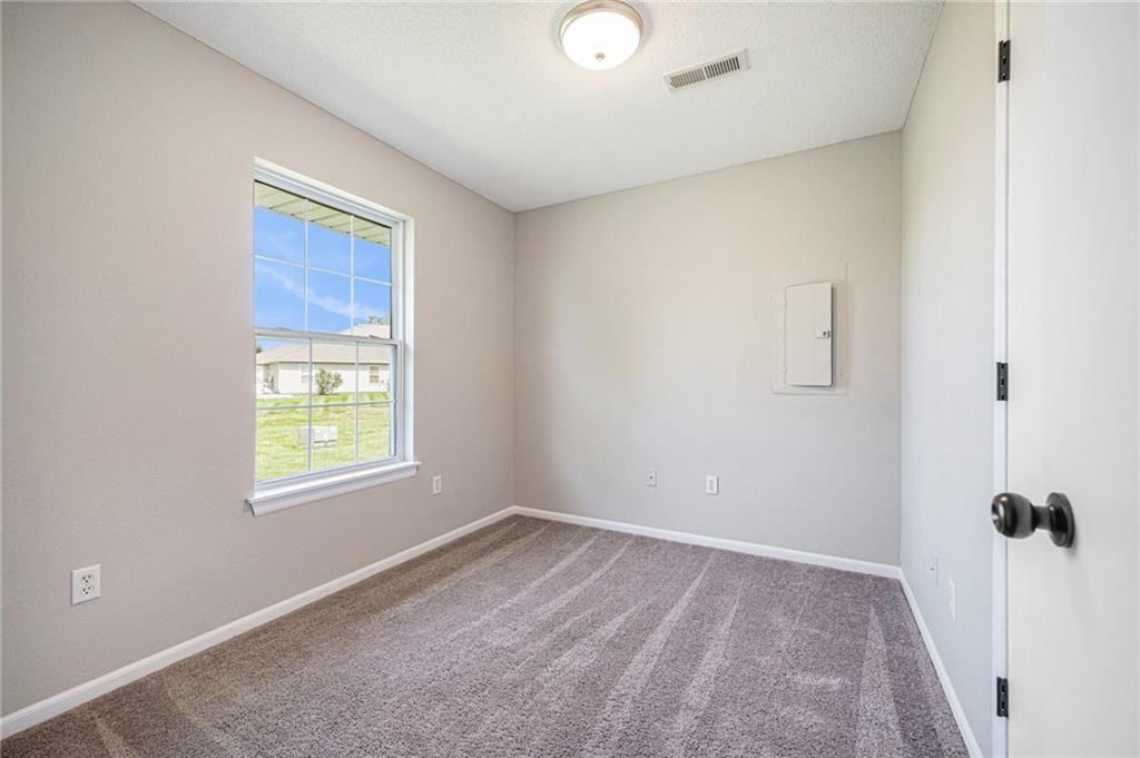 214 NW Parker Drive — photo 14