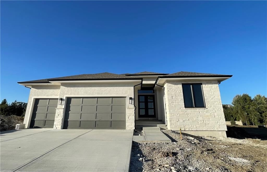 3352 W 133rd Terrace, Leawood, KS