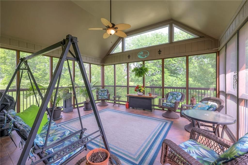 Photo 32 of 69 - 913 Birchwood Drive
