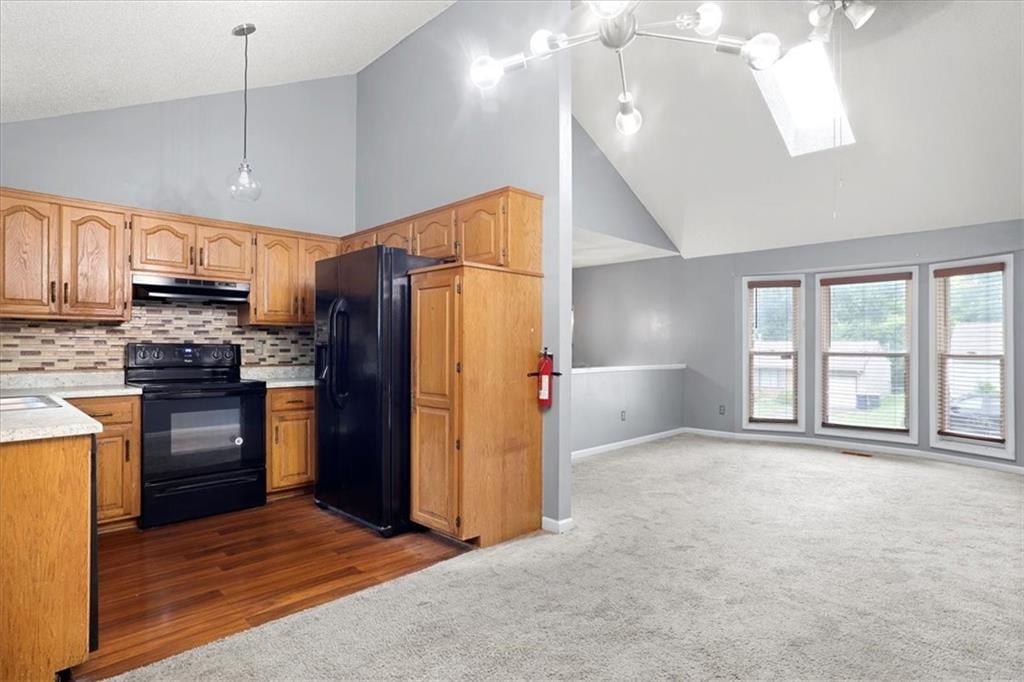 5011 N Elmwood Avenue — photo 6