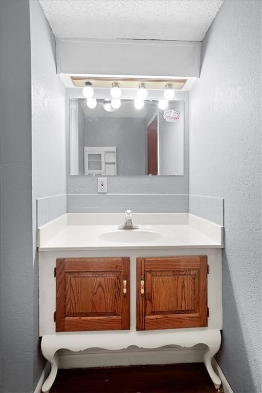 5011 N Elmwood Avenue — photo 19