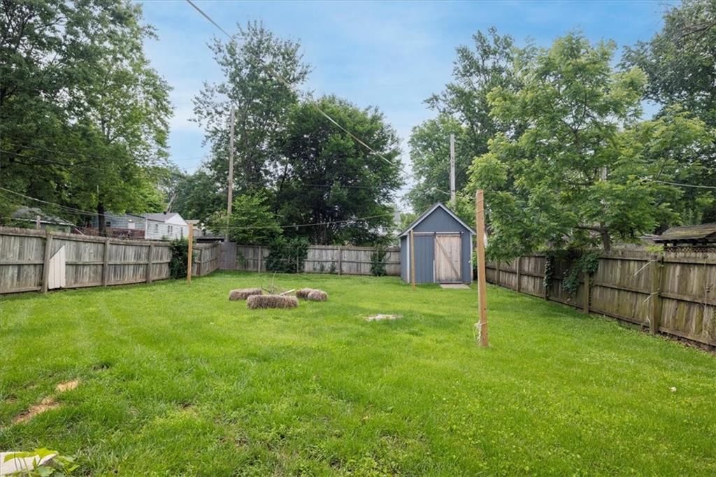 5011 N Elmwood Avenue — photo 22