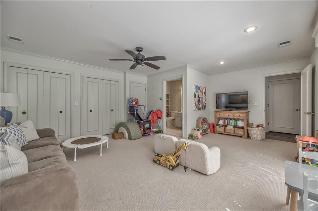 8911 W 105th Terrace — photo 23